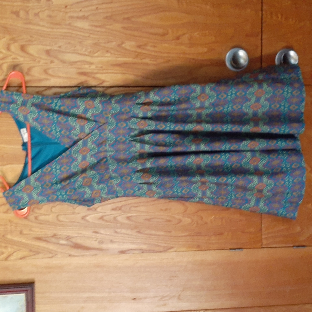 Sleeveless dress